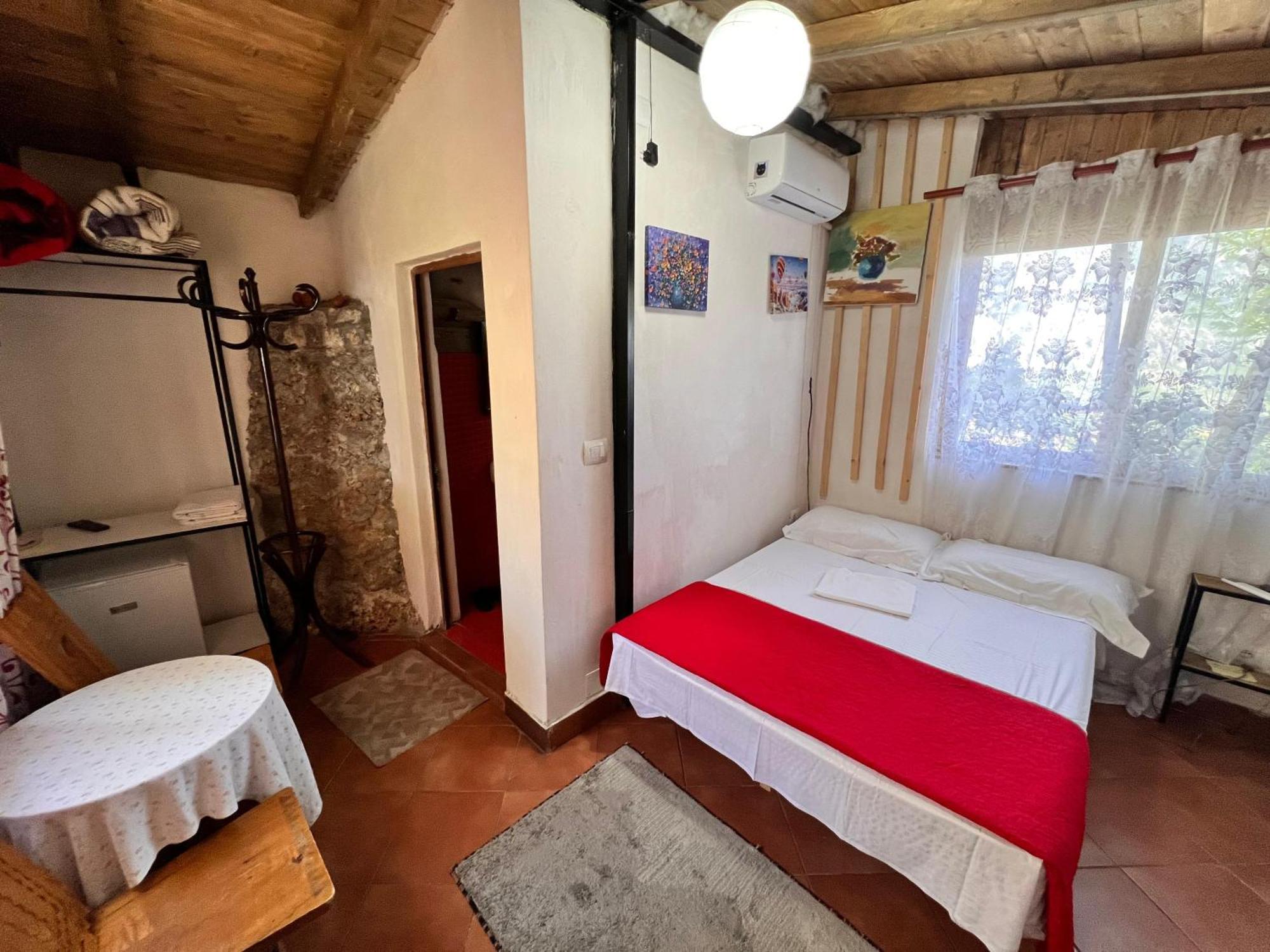 Rooms Nesti Inside Of Castle Krujë Exteriér fotografie